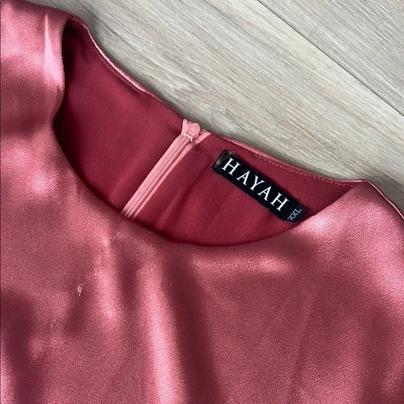 Elegant Pink Maxi Dress - Picture 2 of 11